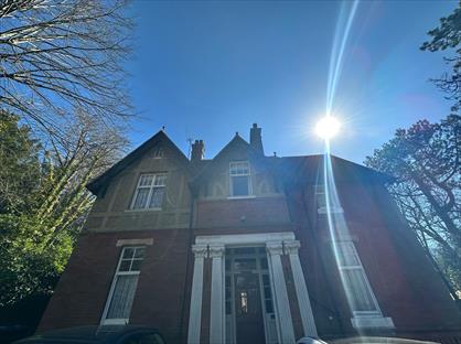1 Bed Flat, Kenley Lane, CR8