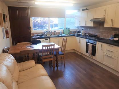 Room in a Shared House, Barchester Close, UB8