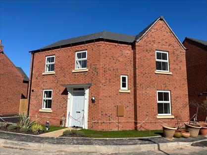 3 Bed Detached House, Elleby Place, DE6