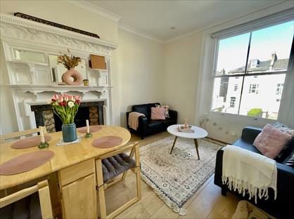 3 Bed Flat, Camden Road, NW1