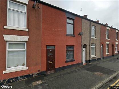 2 Bed Terraced House, Manchester Road, OL11