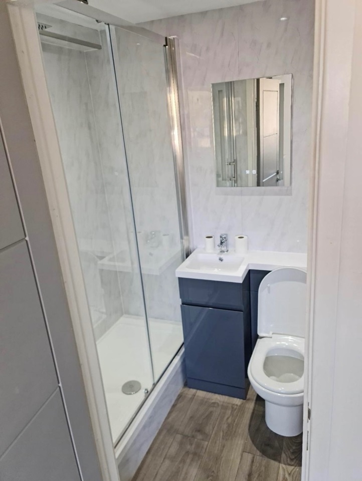 Gravesend Studio Flat, Parrock Street, DA12 To Rent Now for £975.00 p/m