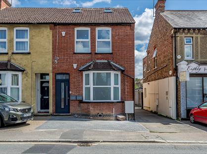 2 Bed Flat, High Street, HA6