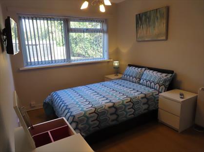 Room in a Shared Flat, Stratford Road, B90