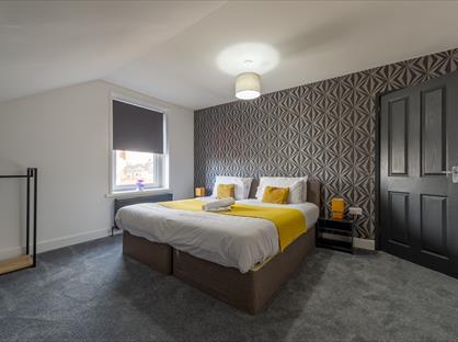 5 Bed Terraced House, Chapel Street, CA14
