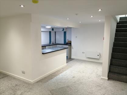 1 Bed Flat, Windsor Road, SA11