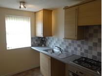 3 Bed Terraced House, Gardens Drive, WF13