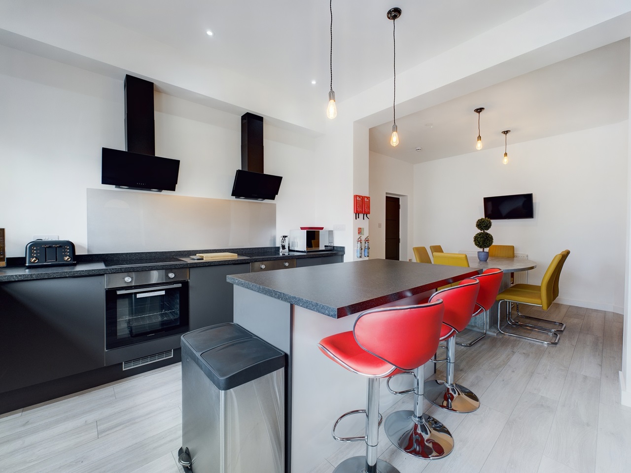 Preston Studio Flat, Lancaster Road North, PR1 To Rent Now for £650