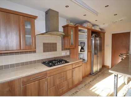 Room in a Shared House, Loxford Lane, IG1