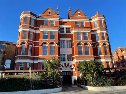 1 Bed Flat, Hammersmith, W6