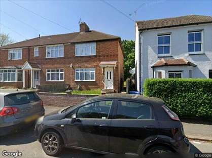 3 Bed Terraced House, Herrett Street, GU12