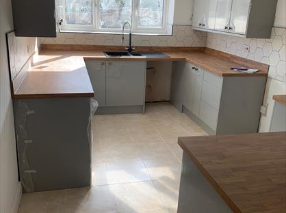 3 Bed Semi-Detached House, Oadby, LE2