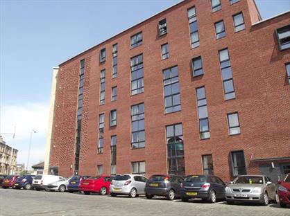 2 Bed Flat, Lymburn Street, G3