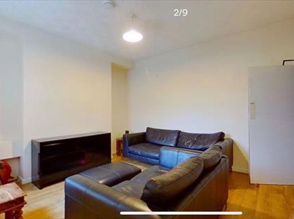 Room in a Shared House, Meadow Street, CF37