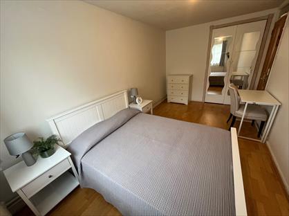 Room in a Shared House, Usk Road, SW11