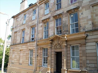 4 Bed Flat, Southpark Avenue, G12