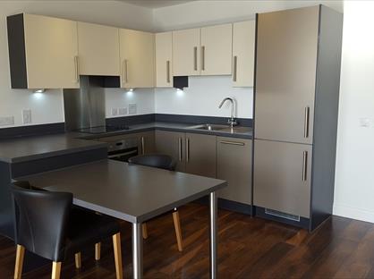 1 Bed Flat, Watermans House, E14