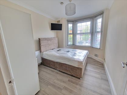 3 Bed Flat, Montagu Road, N18