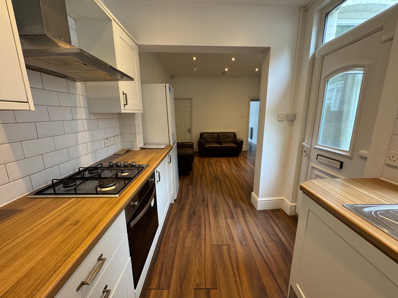 4 Bed Terraced House, Ecclesall Road, S11