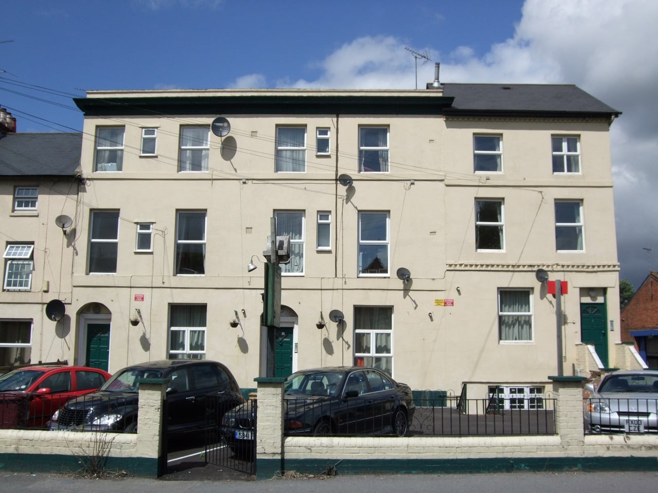 1 Bed Flat, Chatham Street, RG1, N1 7GU