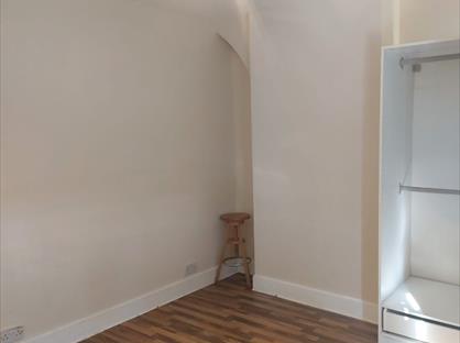 1 Bed Flat, London Road, SW16