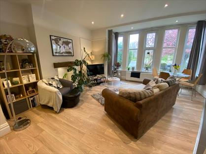 2 Bed Flat, Welburn Drive, LS16