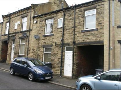 2 Bed Terraced House, Brooke Street, BD19