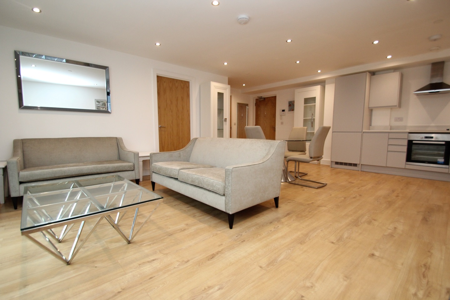 Leeds 2 Bed Flat, Leylands House, LS9 To Rent Now for £1,400.00 p/m