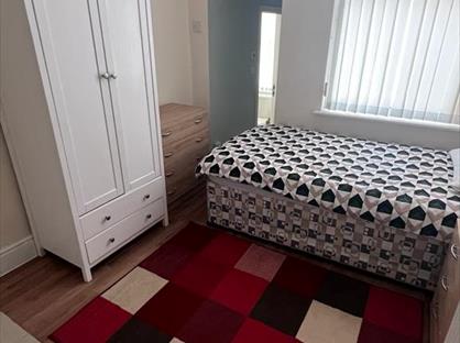 Studio Flat, Mill Street, L8