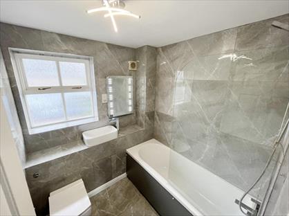 3 Bed Terraced House, Leigh Hunt Drive, N14