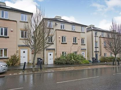 5 Bed Semi-Detached House, Long Down Avenue, BS16