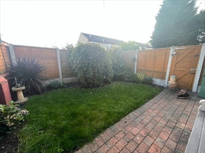 3 Bed Terraced House, Mortimer Terrace, WF17