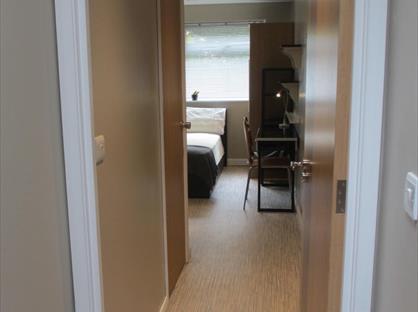 Studio Flat, Moore Grove Crescent, TW20