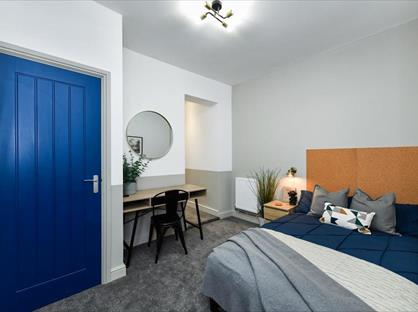 Studio Flat, Crown Street, DE22