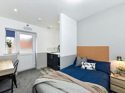 Studio Flat, Crown Street, DE22