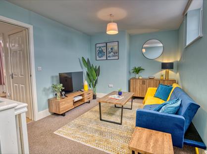 3 Bed Terraced House, Alexandra Terrace, LN1