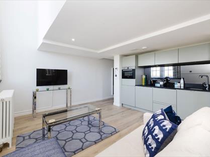 1 Bed Flat, Mcdonald Road, EH7