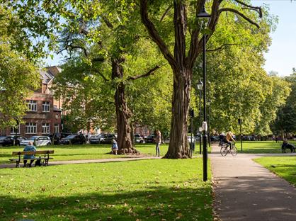 4 Bed Flat, Sulivan Court, SW6