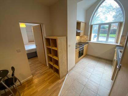 1 Bed Flat, Otley Road, LS16