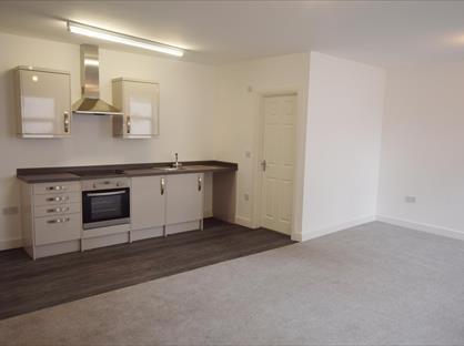 Studio Flat, High Street, NG21