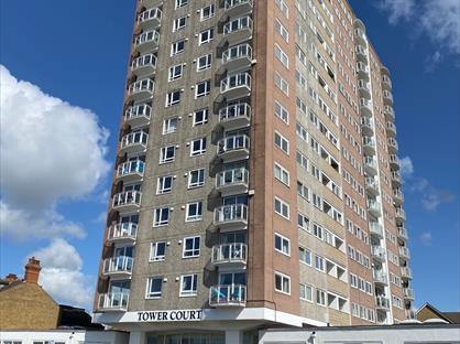 2 Bed Flat, Westcliff Parade, SS0