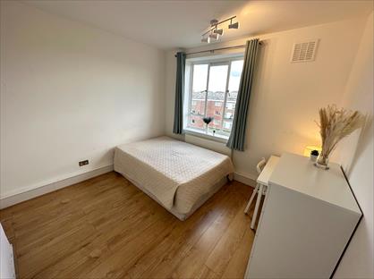 Room in a Shared Flat, Bembridge House, SW18