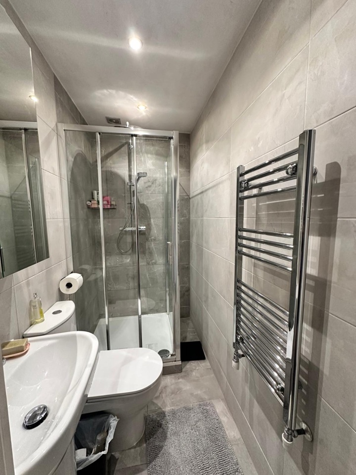 Additional image 6 of 3 Bed Semi-Detached House, Galsworthy Road, S5, N1 7GU