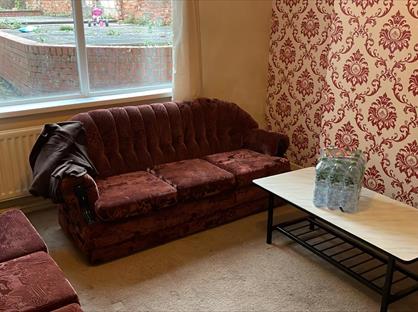 8 Bed Semi-Detached House, Himley Road, DY1