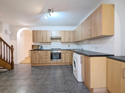 2 Bed Maisonette, Harecourt Road, N1