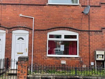 3 Bed Terraced House, Cambridge Street, WF9
