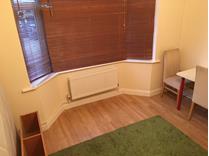 2 Bed Maisonette, Selborne Gardens, NW4