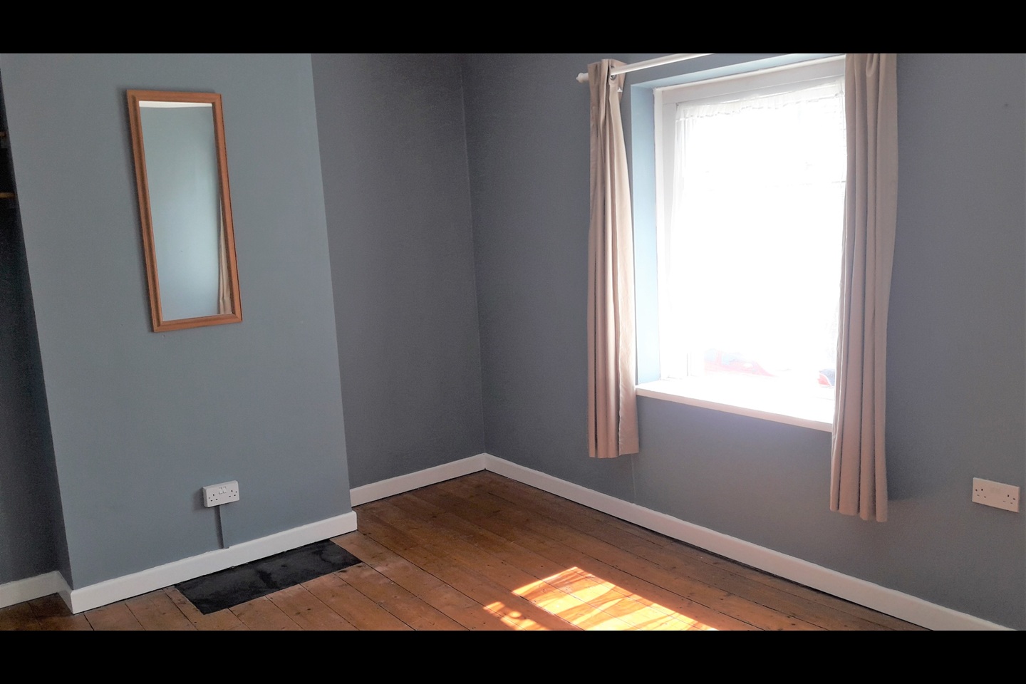 2 Bed Terraced House, Cornwall St, CF11 photo 5