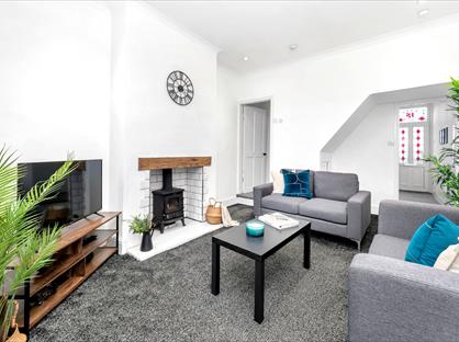 2 Bed Semi-Detached House, Chorlton Road, ST1