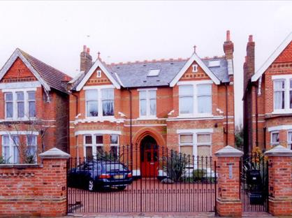 4 Bed Flat, Mount Park Crescent, W5
